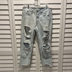 American Eagle Outfitters Ripped Light Wash Boyfriend Jeans
